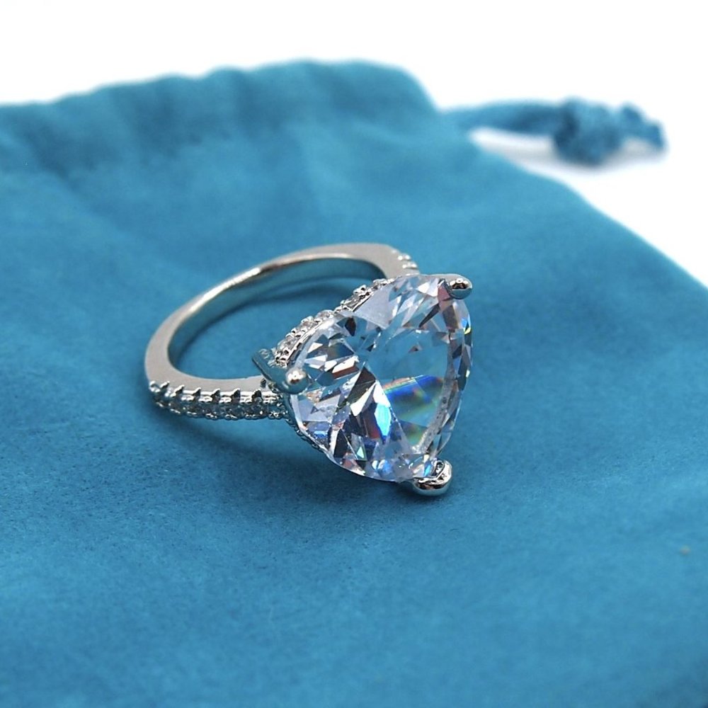 Stunning Large 5.00ctw Cubic Zirconia Heart Ring Solid 925 Sterling Silver - Picture 9 of 12